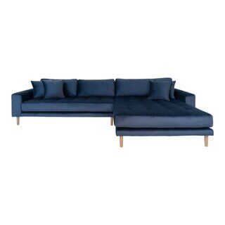 Lido Lounge Sofa - Lounge Sofa, højrevendt i mørkeblå velour med fire puder og natur træben, HN1005